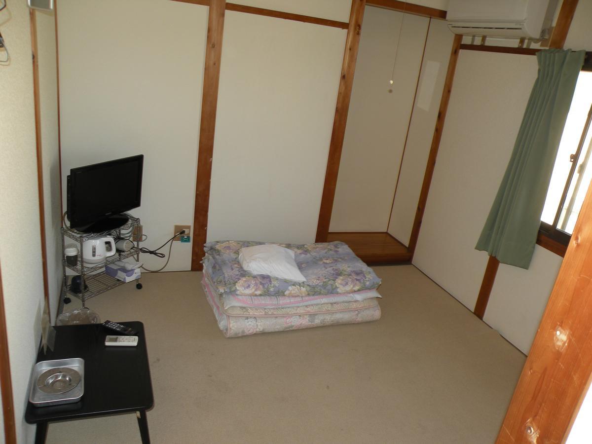 Business Hotel Minshuku Minato Tokushima Buitenkant foto