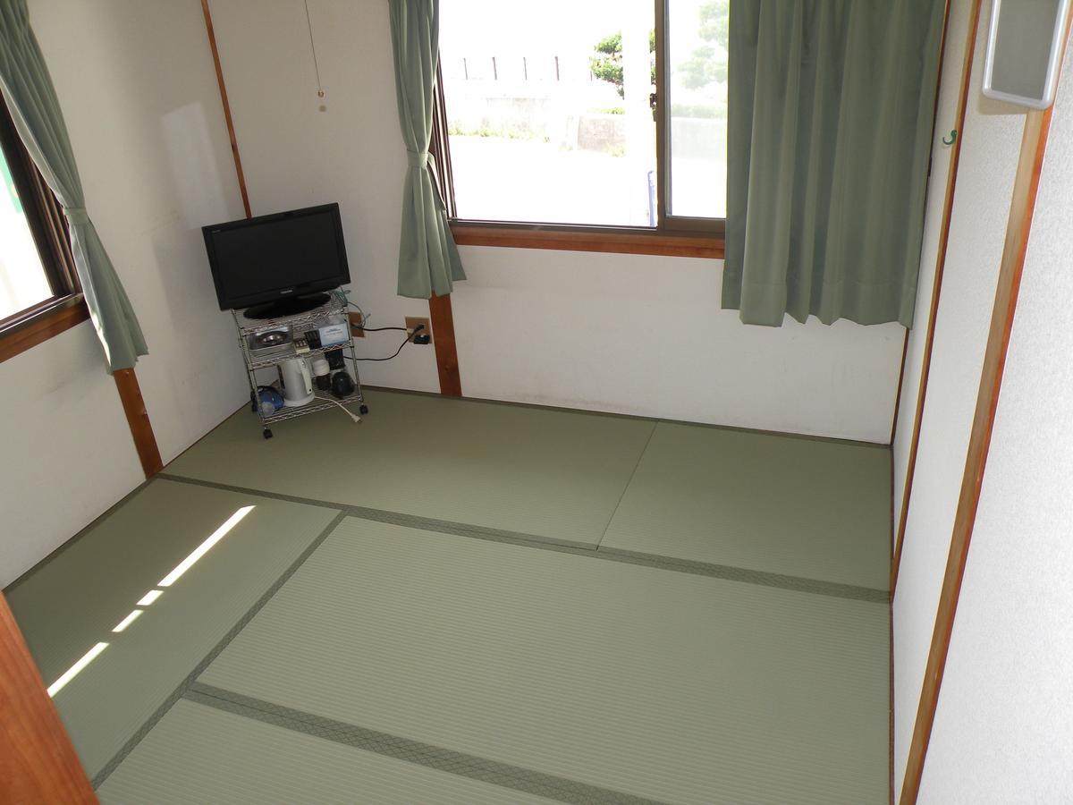 Business Hotel Minshuku Minato Tokushima Buitenkant foto