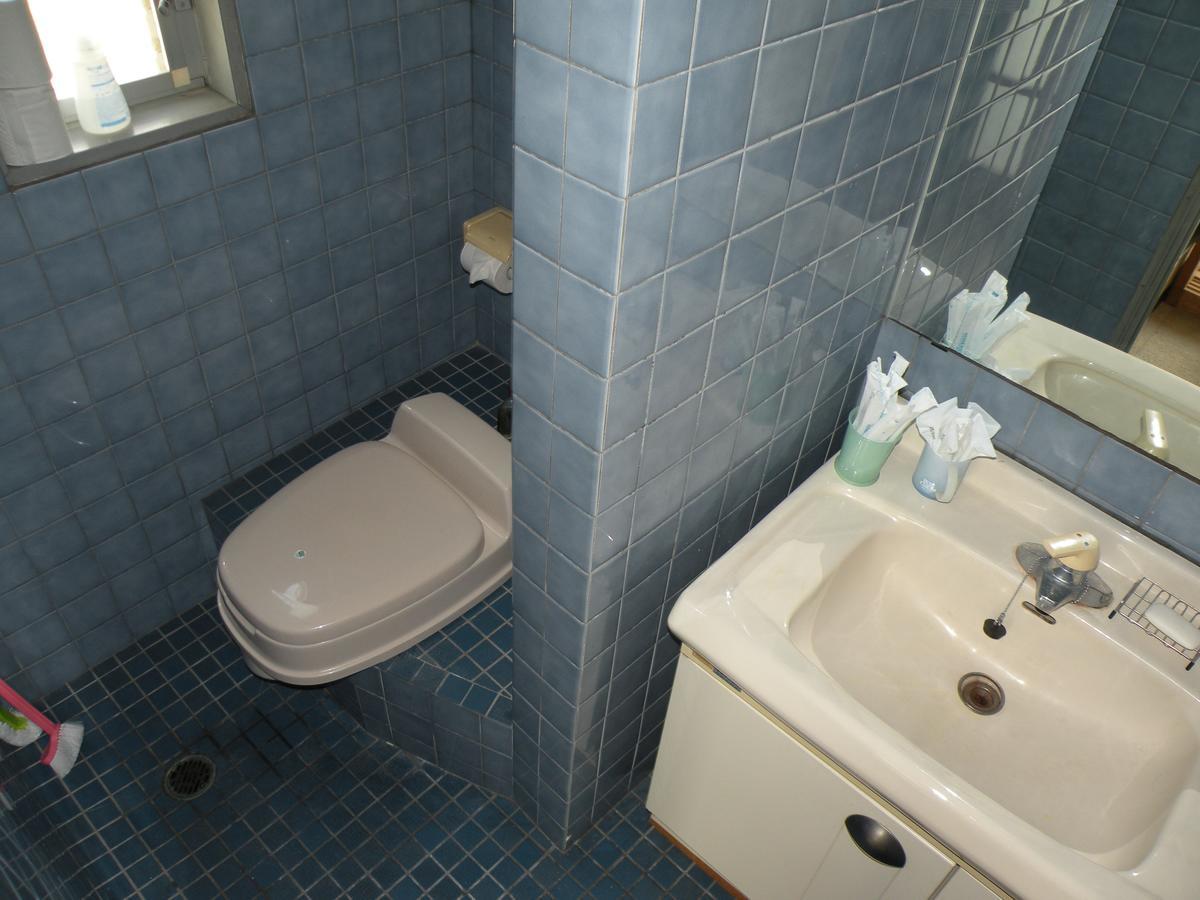 Business Hotel Minshuku Minato Tokushima Buitenkant foto