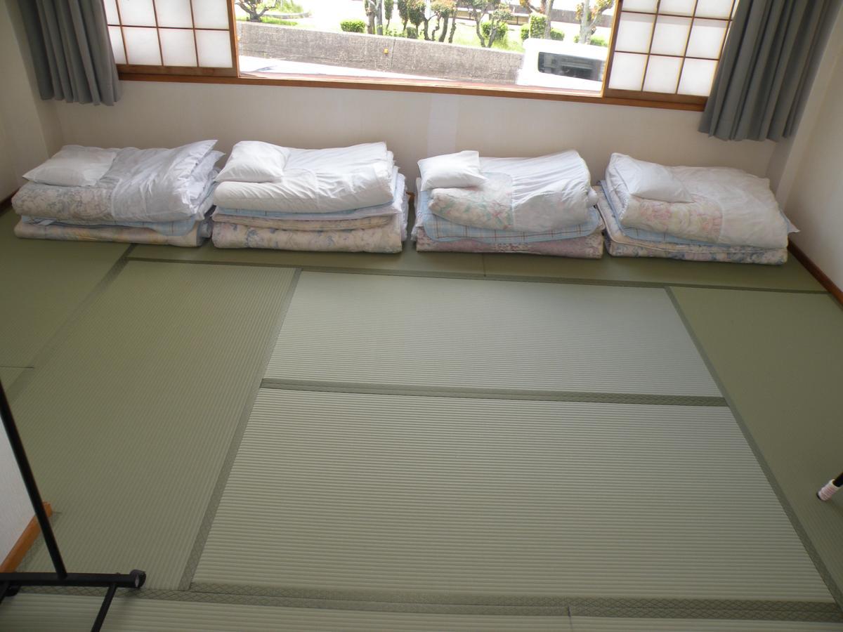 Business Hotel Minshuku Minato Tokushima Buitenkant foto
